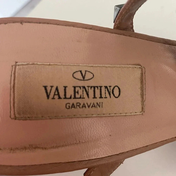 Valentino Rockstud Heel - Picture 3 of 13
